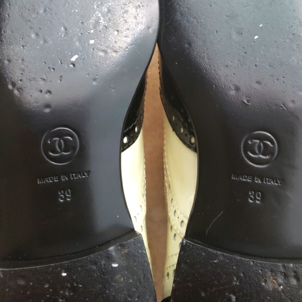 Chanel lace up patient calfskin oxford - Picture 7 of 12